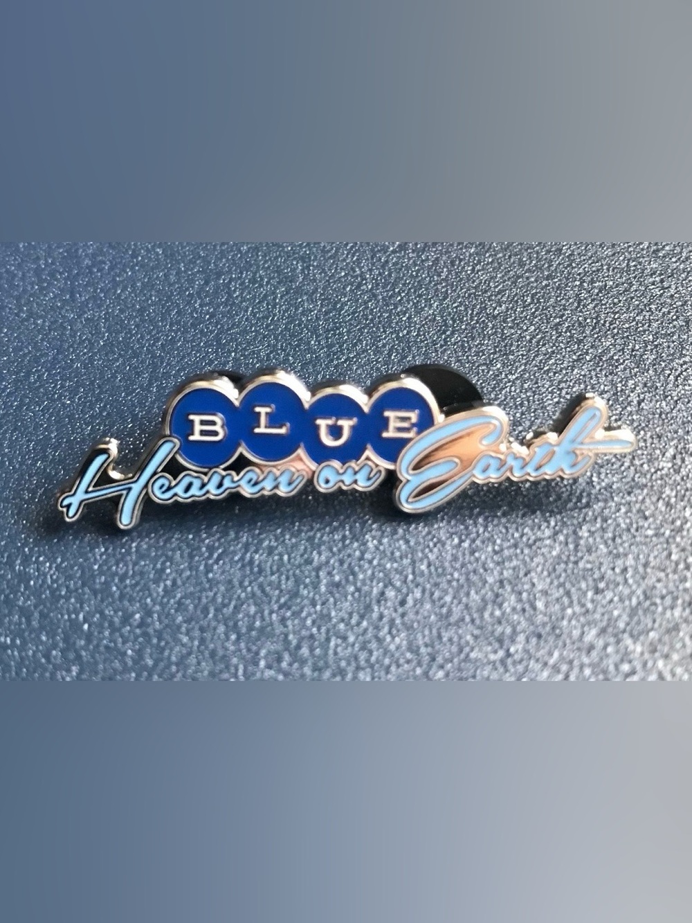 Los Angeles Dodgers Blue Heaven on Earth 2 inch  cloisonné Pin - 2 post
